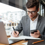 Quantos funcionários o MEI pode contratar? Quantos funcionários o MEI pode contratar?